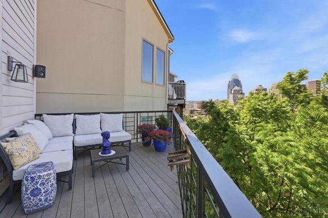 939 Monastery Street, Cincinnati, OH 45202
