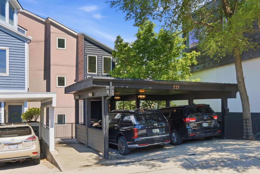 939 Monastery Street, Cincinnati, OH 45202