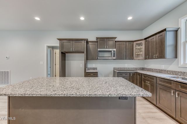 1430 East Cedar Street, Bristol, TN 37620