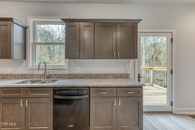 1430 East Cedar Street, Bristol, TN 37620