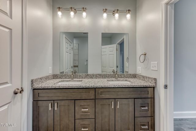 1430 East Cedar Street, Bristol, TN 37620