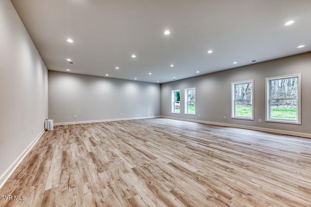 1430 East Cedar Street, Bristol, TN 37620