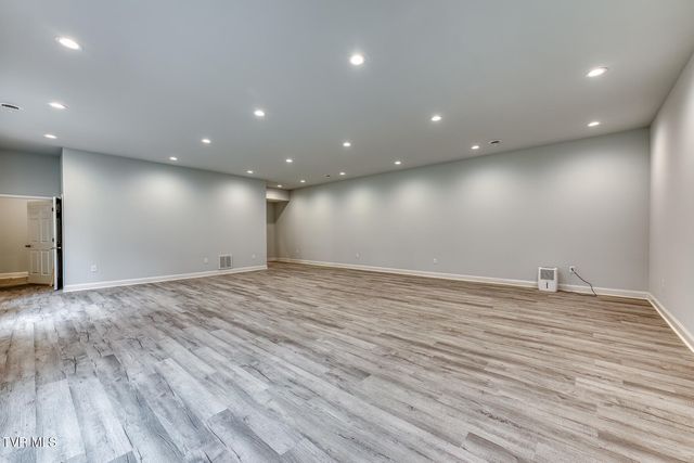 1430 East Cedar Street, Bristol, TN 37620