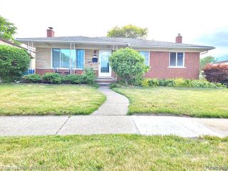 31029 Wellston Drive, Warren, MI 48093