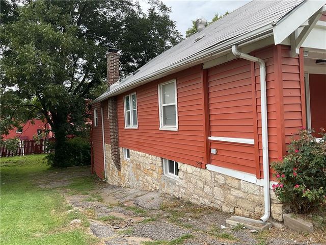 4430 Montgall Avenue, Kansas City, MO 64130
