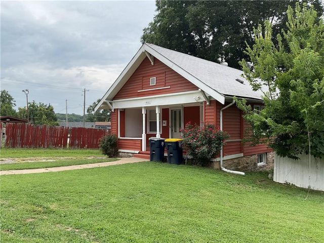 4430 Montgall Avenue, Kansas City, MO 64130