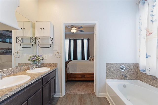 1685 Road 5102, Cleveland, TX 77327