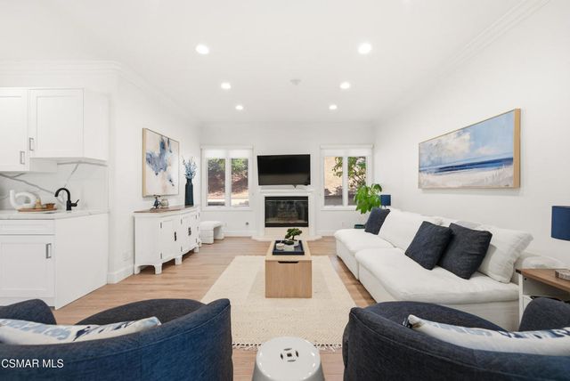29804 Westhaven Drive, Agoura Hills, CA 91301