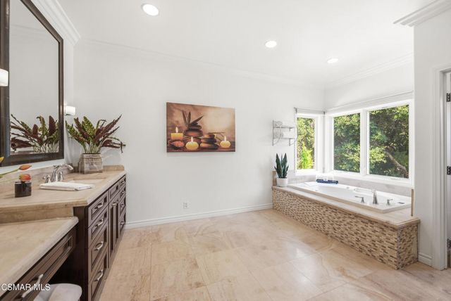 29804 Westhaven Drive, Agoura Hills, CA 91301