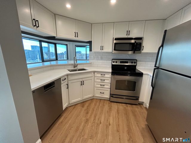 127 Greyrock Place APT 1713, Stamford, CT 06901