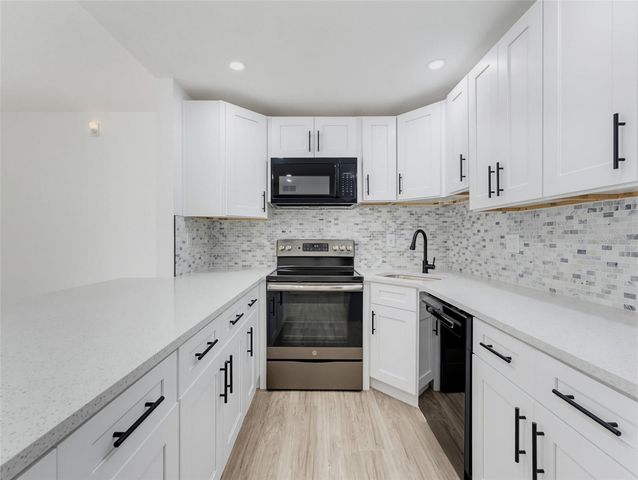 1261 PINE RIDGE CIRCLE W D1, Tarpon Springs, FL 34688