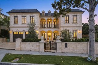 2027 Santiago, Newport Beach, CA 92660