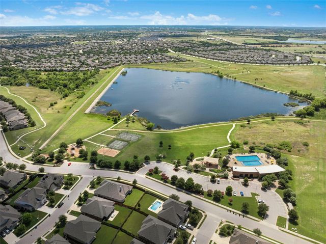 2704 Santa Ana LN, Round Rock, TX 78665