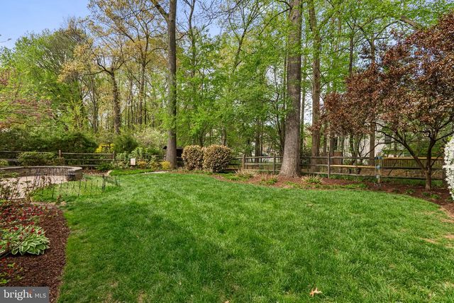 7805 HERITAGE FARM DR, Gaithersburg, MD 20886