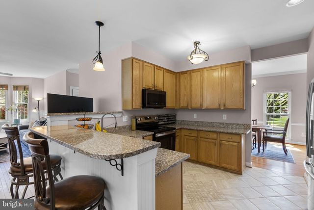 7805 HERITAGE FARM DR, Gaithersburg, MD 20886