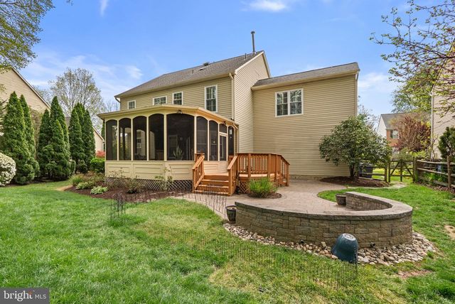 7805 HERITAGE FARM DR, Gaithersburg, MD 20886