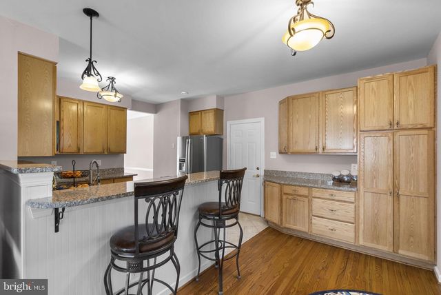 7805 HERITAGE FARM DR, Gaithersburg, MD 20886
