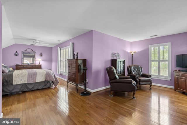 7805 HERITAGE FARM DR, Gaithersburg, MD 20886