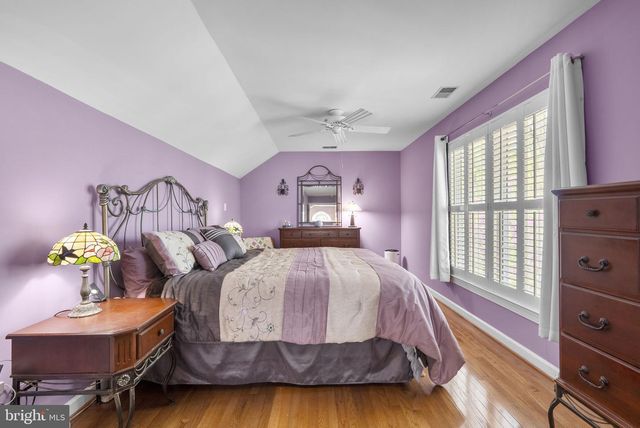 7805 HERITAGE FARM DR, Gaithersburg, MD 20886
