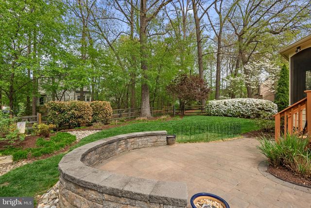 7805 HERITAGE FARM DR, Gaithersburg, MD 20886