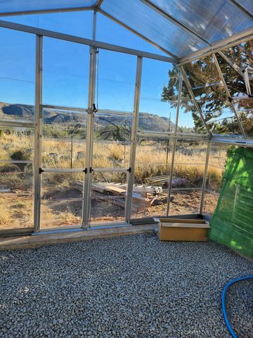 59 Wagon Rd, Alpine, TX 79830