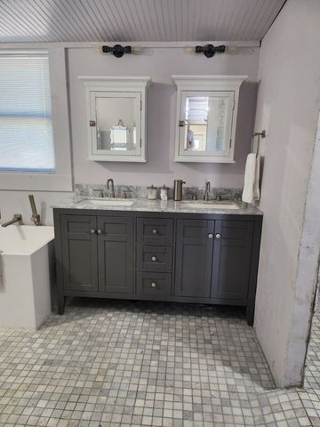 59 Wagon Rd, Alpine, TX 79830