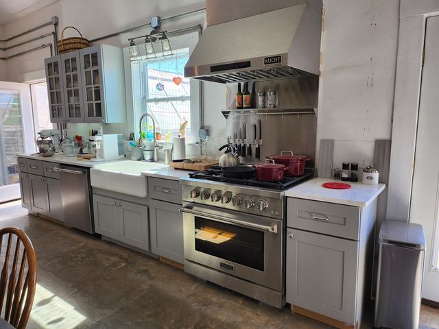 59 Wagon Rd, Alpine, TX 79830