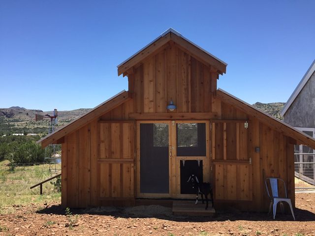 59 Wagon Rd, Alpine, TX 79830