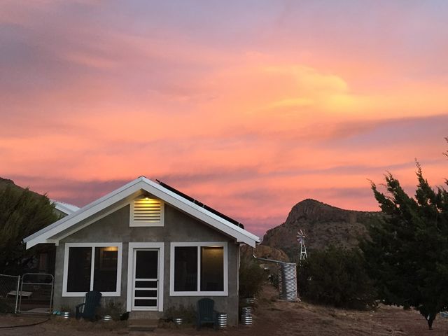 59 Wagon Rd, Alpine, TX 79830