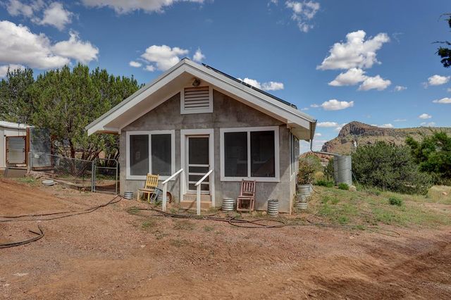 59 Wagon Rd, Alpine, TX 79830