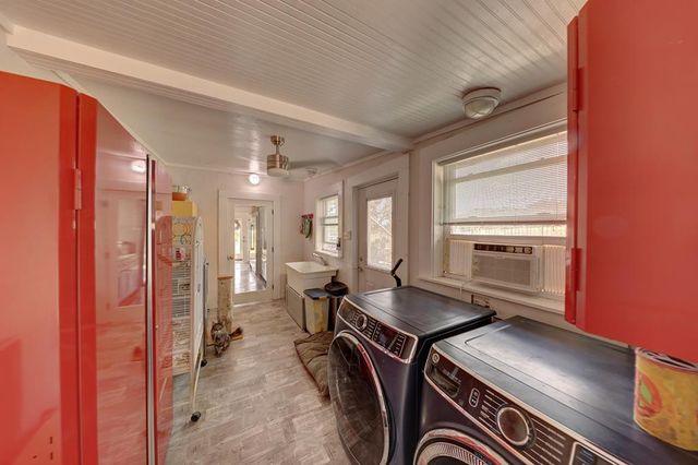 59 Wagon Rd, Alpine, TX 79830