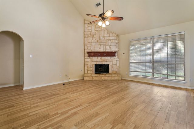 11409 Pheasant Creek Drive, Fort Worth, TX 76244