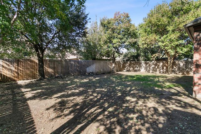 11409 Pheasant Creek Drive, Fort Worth, TX 76244