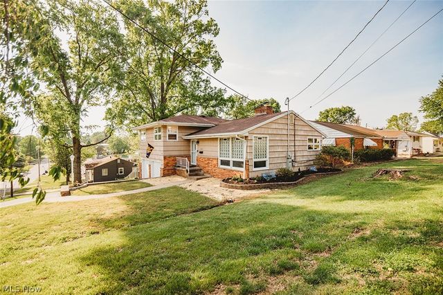 2502 27th Street, Parkersburg, WV 26104