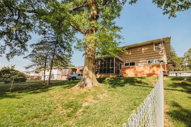 2502 27th Street, Parkersburg, WV 26104