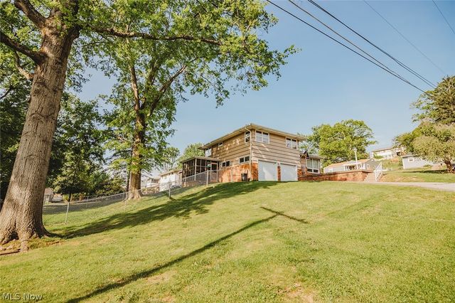 2502 27th Street, Parkersburg, WV 26104