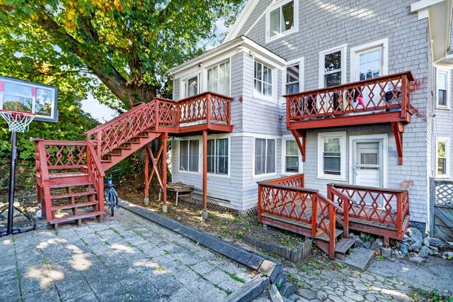 162 Brush Hill Rd 2, Milton, MA 02186