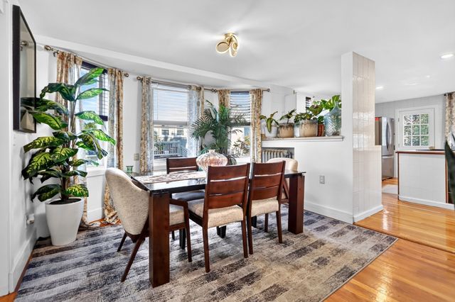 162 Brush Hill Rd 2, Milton, MA 02186