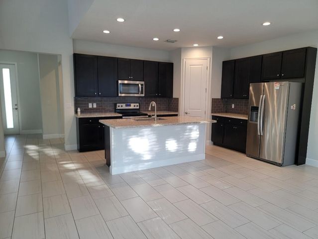 9044 Kingsmoor Way, Wellington, FL 33467