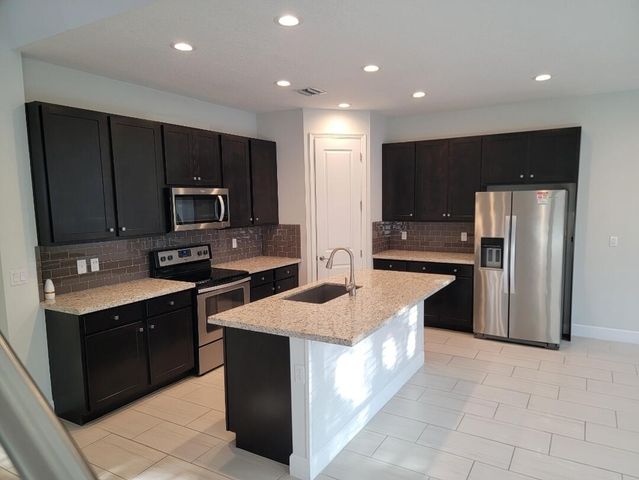 9044 Kingsmoor Way, Wellington, FL 33467