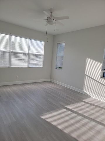 9044 Kingsmoor Way, Wellington, FL 33467