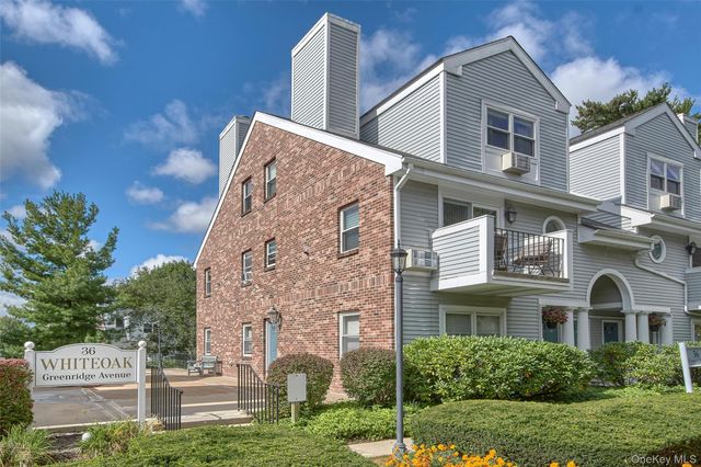 36 Greenridge Avenue 202, White Plains, NY 10605
