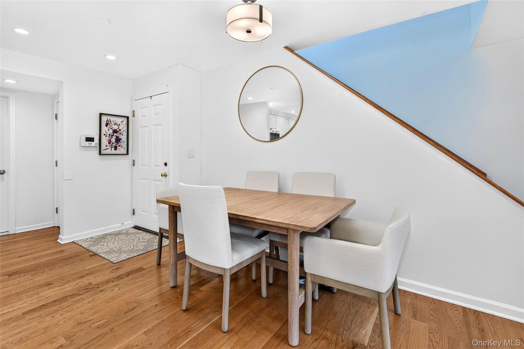 36 Greenridge Avenue 202, White Plains, NY 10605 — photo 5
