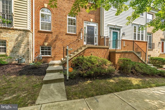 8010 HOMEFIELD DR, Landover, MD 20785