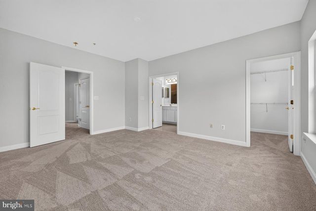 8010 HOMEFIELD DR, Landover, MD 20785