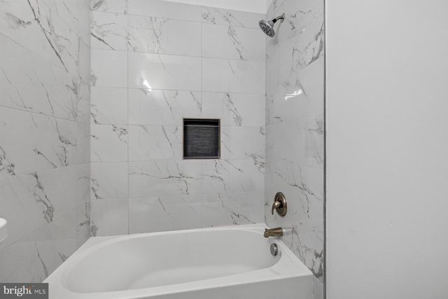 8010 HOMEFIELD DR, Landover, MD 20785