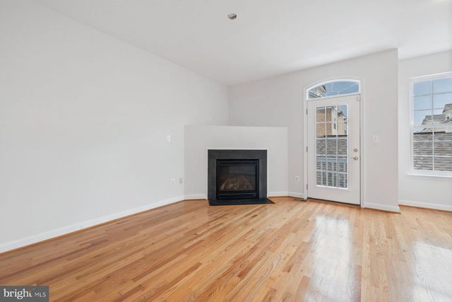 8010 HOMEFIELD DR, Landover, MD 20785