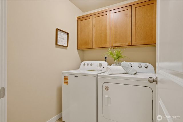 7326 NE 201st Place, Kenmore, WA 98028