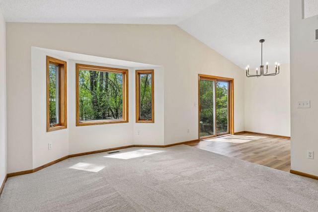 1610 Burns Avenue, Saint Paul, MN 55106