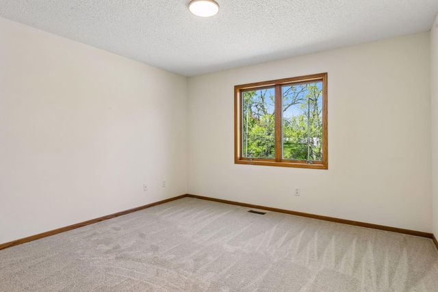 1610 Burns Avenue, Saint Paul, MN 55106